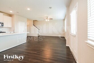 9822 Copper Ranch Trail in Richmond, TX - Foto de edificio - Building Photo