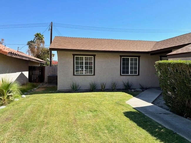 51780-51780 Avenida Diaz in La Quinta, CA - Building Photo - Building Photo