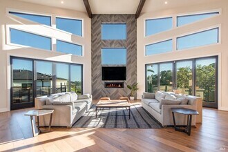 3727 Lakebriar Pl in Santa Rosa, CA - Building Photo - Building Photo