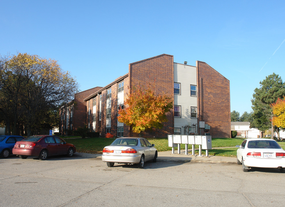 Western Manor Apartments in Lincoln, NE - Building Photo