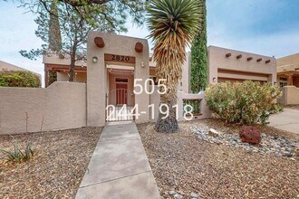 2820 Monument Dr NW in Albuquerque, NM - Building Photo - Building Photo
