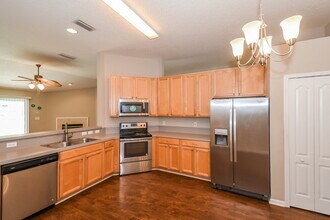 14011 Crestwick Dr W in Jacksonville, FL - Building Photo - Building Photo