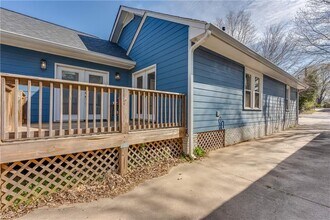 625 Moreland Ave SE in Atlanta, GA - Building Photo - Building Photo