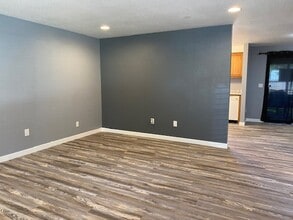 406 N Shady Grove Pl in Kuna, ID - Building Photo - Building Photo