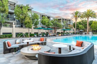 Carlyle in Santa Clara, CA - Foto de edificio - Building Photo