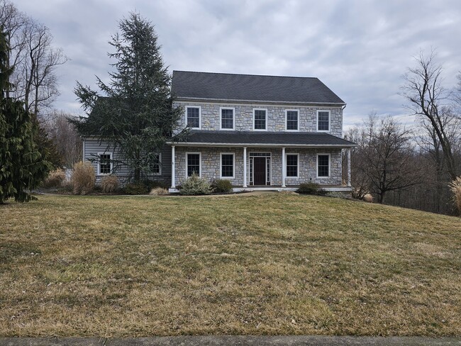 110 Fawn Dr in Elizabethtown, PA - Building Photo - Building Photo