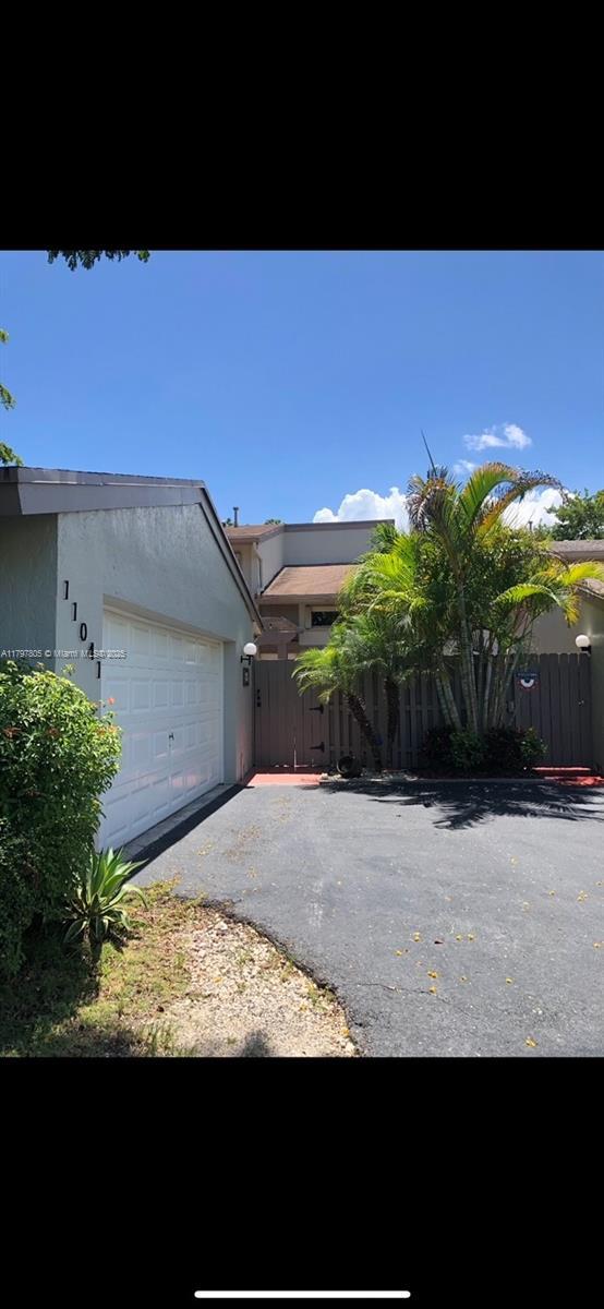 property at 11041 SW 113th Pl