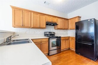 1476 Ashley Way in East Point, GA - Building Photo - Building Photo