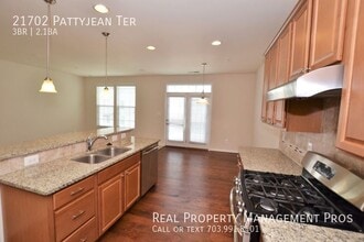 21702 Pattyjean Terrace in Ashburn, VA - Building Photo - Building Photo