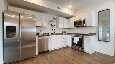 32 W 1700 S in Salt Lake City, UT - Building Photo - Building Photo