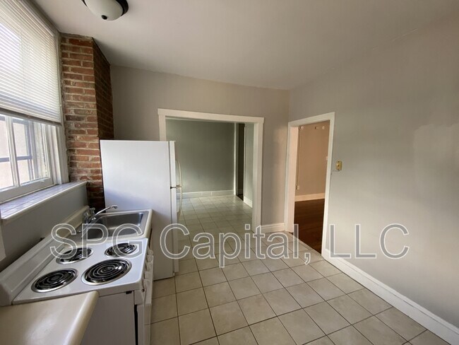 11 W King St in Shippensburg, PA - Building Photo - Building Photo