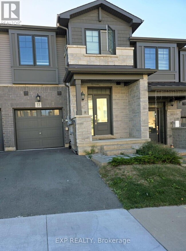 33 Hollywood Ct in Cambridge, ON - Building Photo - Building Photo
