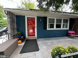 8409 Old Georgetown Rd in Bethesda, MD - Building Photo