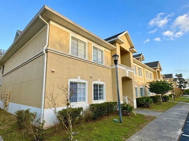 9515 Grovedale Cir in Riverview, FL - Building Photo - Building Photo