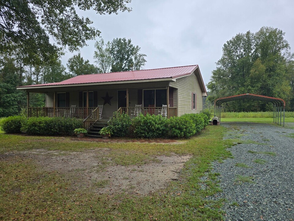 794 Edwards Rd in Sanford, NC - Building Photo