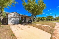 3202 Roberts St in Abilene, TX - Building Photo - Building Photo