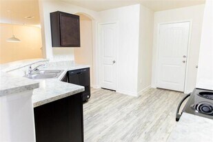 4205 Summersweet Ln in Crowley, TX - Building Photo