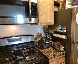 35213 Taffy Dr, Unit Condo on 15 MileVan Dyke in Sterling Heights, MI - Building Photo - Building Photo