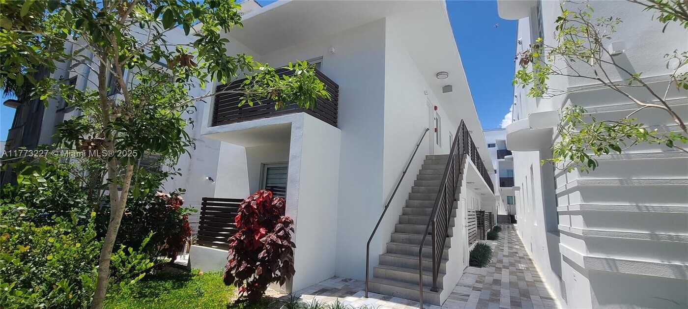 1610 Euclid Ave in Miami Beach, FL - Building Photo