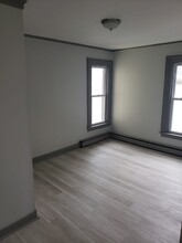 397 Circular Ave, Unit #2B in Hamden, CT - Foto de edificio - Building Photo