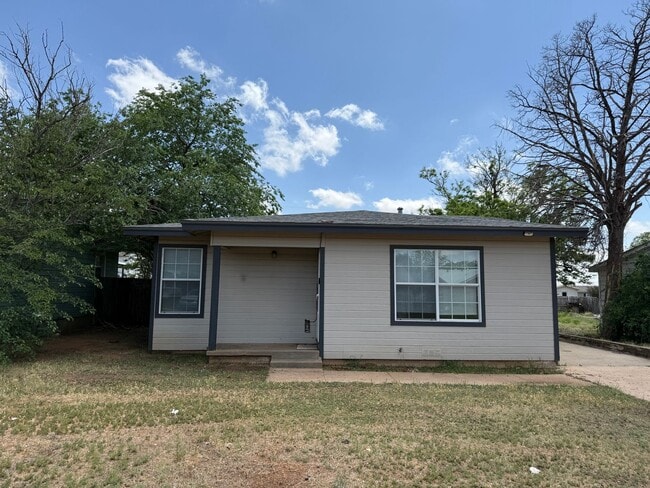 property at 212 35th St