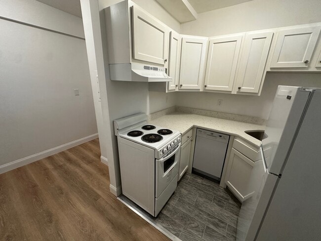 65 Park Dr, Unit 25