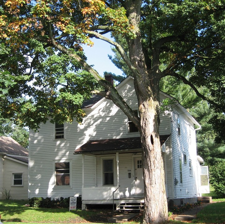 336 E Larwill St in Wooster, OH - Building Photo