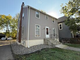 1090 16th Ave SE in Minneapolis, MN - Building Photo