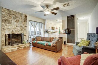 8100 Sonnet Ave in Austin, TX - Building Photo - Building Photo