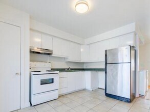 3775 Laurier Av E in Montréal, QC - Building Photo - Building Photo