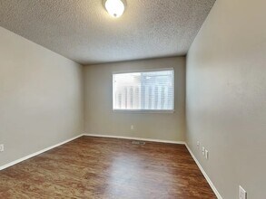 4231 SW 328th Ct in Federal Way, WA - Building Photo - Building Photo