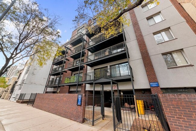 property at 1220 N La Salle Dr