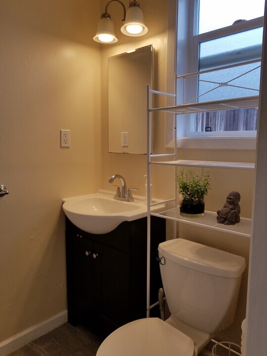 718 Schwerin St Photo