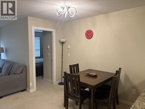 6800 Eckersley Rd in Richmond, BC - Building Photo - Building Photo