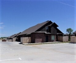 20638 E Reno Ave in Harrah, OK - Building Photo
