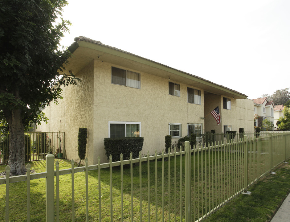 Lansdale Apartments in El Monte, CA - Foto de edificio