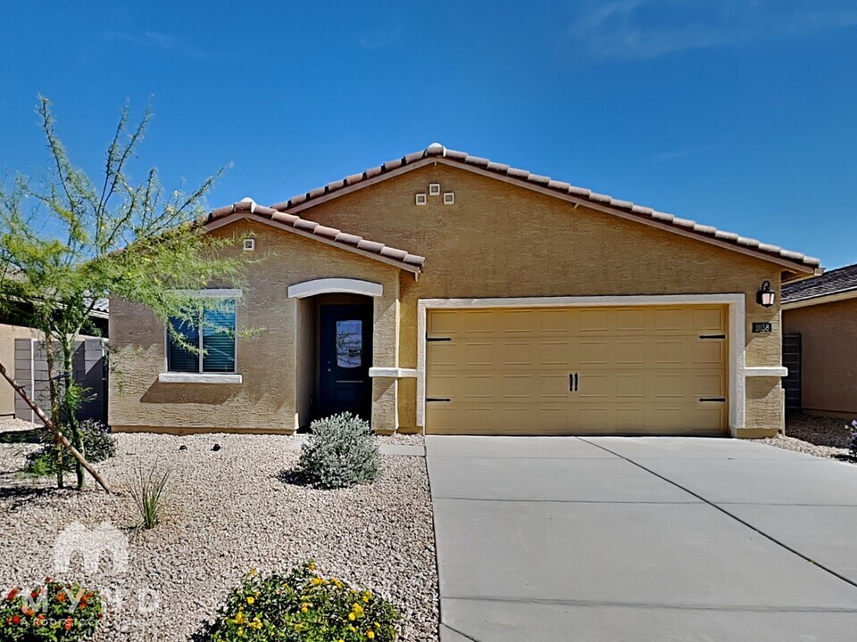 1058 W Virginia Ave in Florence, AZ - Building Photo