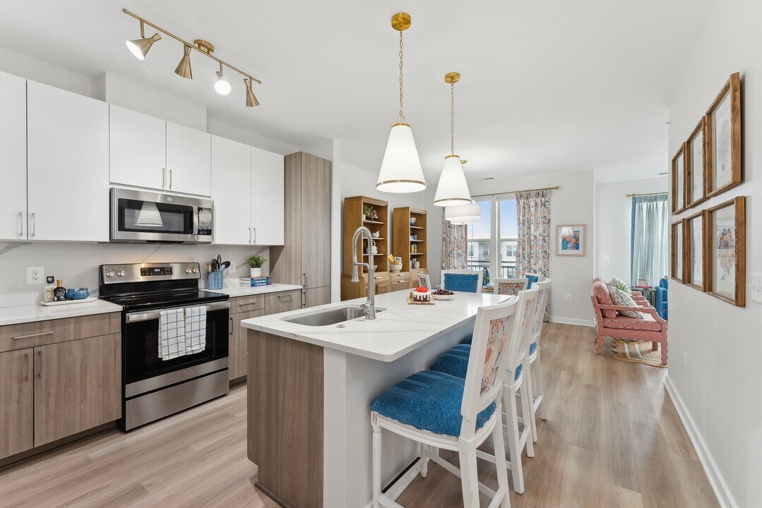 10755 Fairgrounds Dr, Unit 433 in Fairfax, VA - Building Photo