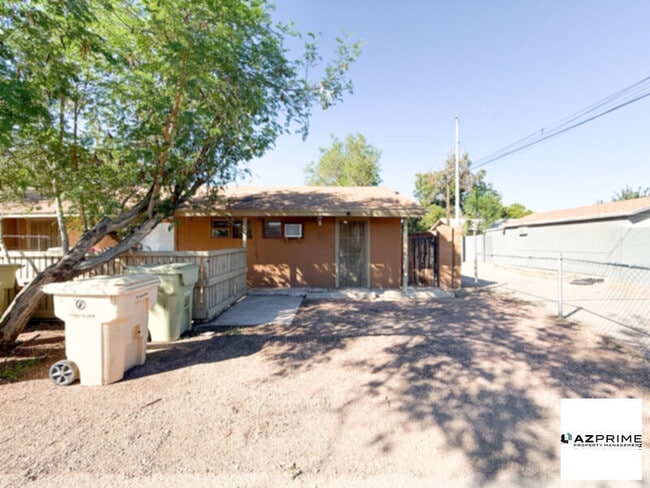6014 W Vista Ave in Glendale, AZ - Building Photo - Building Photo
