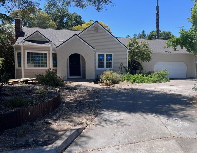 5533 Mariposa Ave