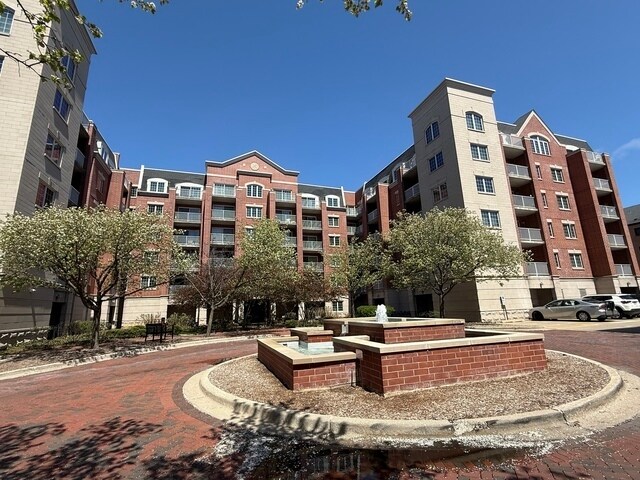 4833 N Olcott Ave in Harwood Heights, IL - Building Photo