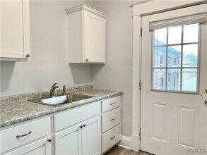420 Skillen St in Buffalo, NY - Building Photo - Building Photo