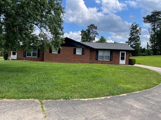 1247 Kluttz Rd, Unit 1247 in Salisbury, NC - Foto de edificio - Building Photo