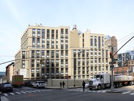 445W35 in New York, NY - Building Photo