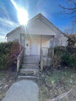 2218 W Olive St in Springfield, MO - Building Photo