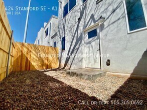 424 Stanford Dr SE in Albuquerque, NM - Building Photo - Building Photo