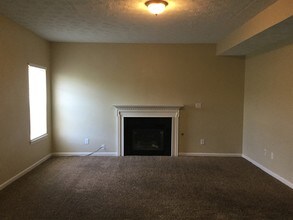 5303 Rivers Edge Blvd in Dayton, OH - Building Photo - Building Photo