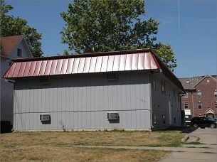 510 S Van Buren St in Iowa City, IA - Building Photo