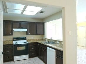 610 Kaipo Dr in Corpus Christi, TX - Building Photo - Building Photo