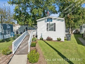 4 Clay Dr in Newport News, VA - Building Photo - Building Photo